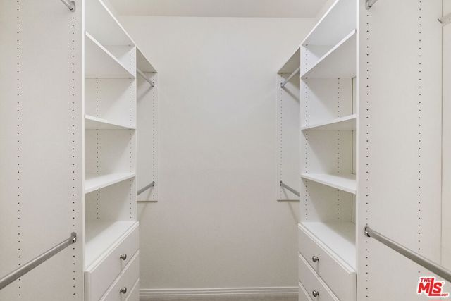 171 N Church Lane 619, Los Angeles, CA 90049