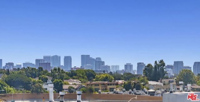 171 N Church Lane 619, Los Angeles, CA 90049