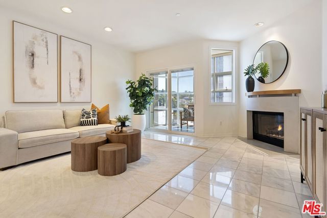 171 N Church Lane 619, Los Angeles, CA 90049