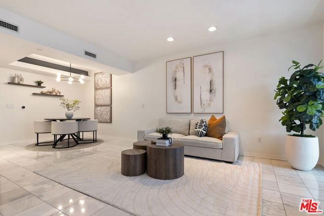 171 N Church Lane 619, Los Angeles, CA 90049