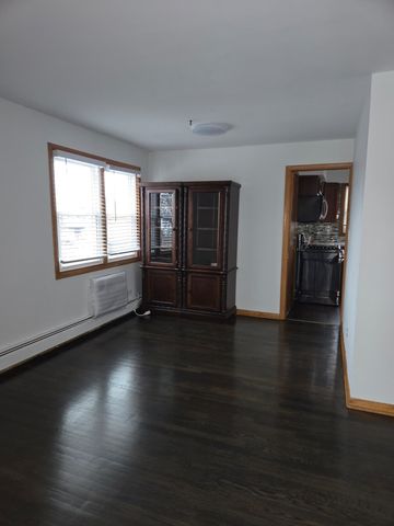 6146 N Melvina Avenue 2, Chicago, IL 60646