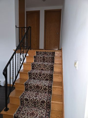 6146 N Melvina Avenue 2, Chicago, IL 60646