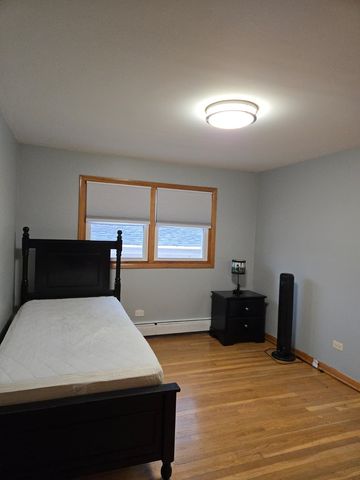 6146 N Melvina Avenue 2, Chicago, IL 60646