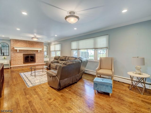 11 Druid Hill Dr, Parsippany-troy Hills Twp., NJ 07054