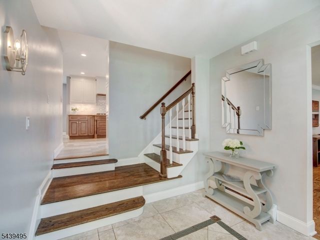 11 Druid Hill Dr, Parsippany-troy Hills Twp., NJ 07054