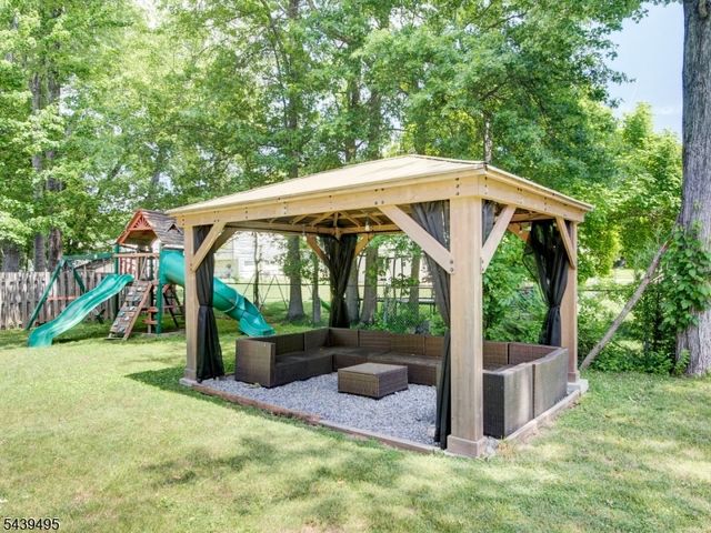 11 Druid Hill Dr, Parsippany-troy Hills Twp., NJ 07054