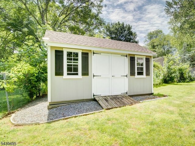11 Druid Hill Dr, Parsippany-troy Hills Twp., NJ 07054
