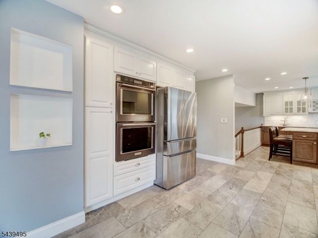 11 Druid Hill Dr, Parsippany-troy Hills Twp., NJ 07054