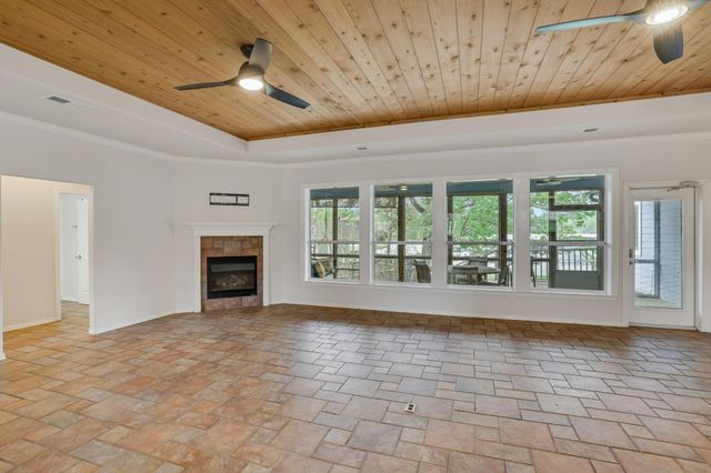 220 Harbour Row Drive, Coldspring, TX 77331