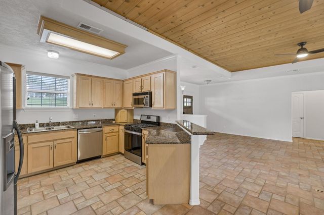 220 Harbour Row Drive, Coldspring, TX 77331