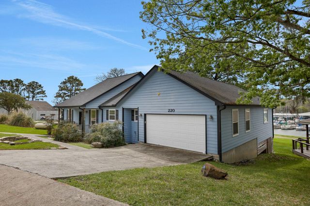 220 Harbour Row Drive, Coldspring, TX 77331