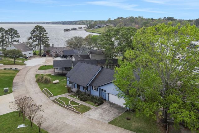 220 Harbour Row Drive, Coldspring, TX 77331