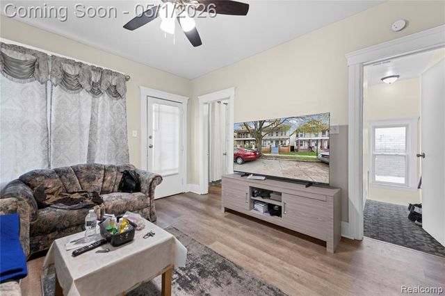 2143 Trowbridge Street, Hamtramck, MI 48212