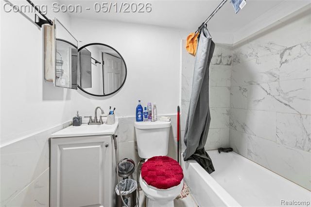 2143 Trowbridge Street, Hamtramck, MI 48212