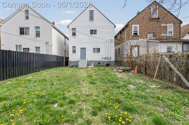 2143 Trowbridge Street, Hamtramck, MI 48212