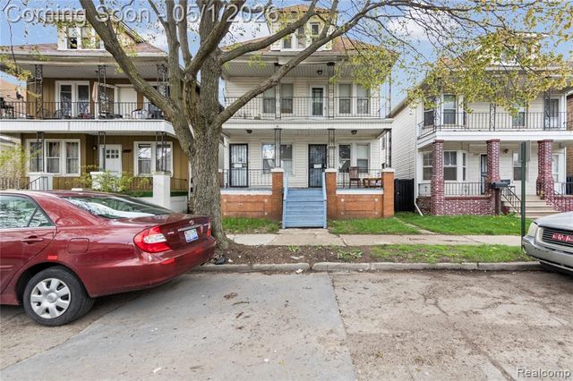 2143 Trowbridge Street, Hamtramck, MI 48212