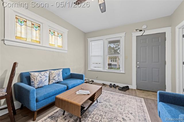 2143 Trowbridge Street, Hamtramck, MI 48212