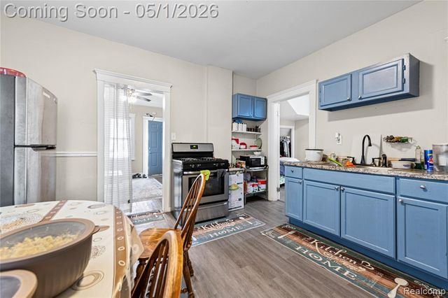 2143 Trowbridge Street, Hamtramck, MI 48212