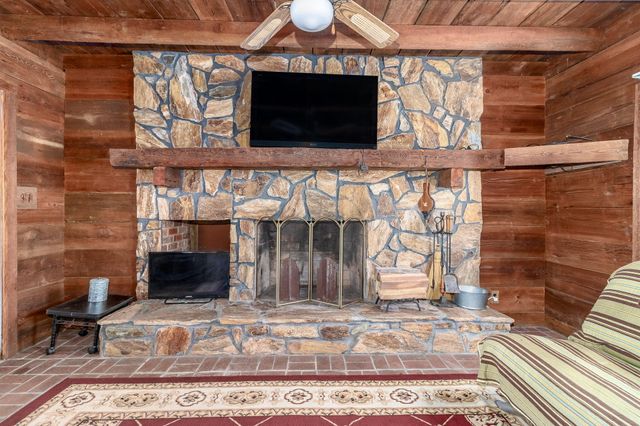 1098 Broad River Scenic Drive, Tignall, GA 30668