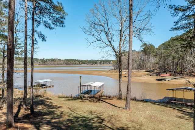 1098 Broad River Scenic Drive, Tignall, GA 30668