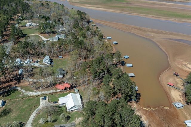 1098 Broad River Scenic Drive, Tignall, GA 30668