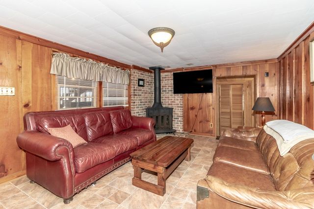 1098 Broad River Scenic Drive, Tignall, GA 30668