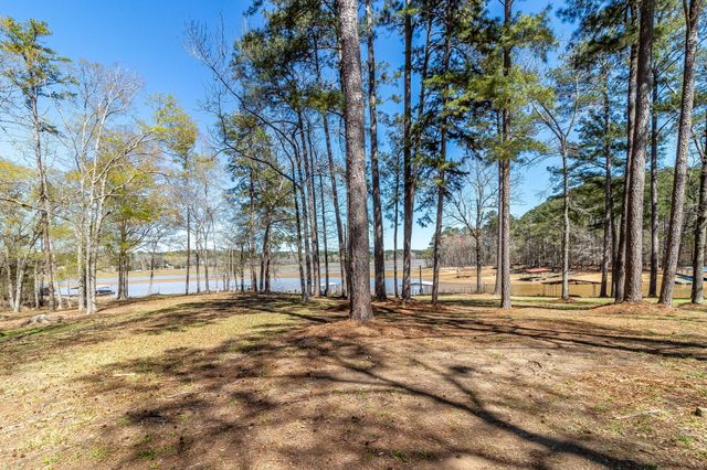 1098 Broad River Scenic Drive, Tignall, GA 30668