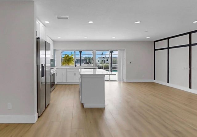 6511 SANTIAGO COURT, Apollo Beach, FL 33572