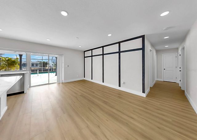 6511 SANTIAGO COURT, Apollo Beach, FL 33572