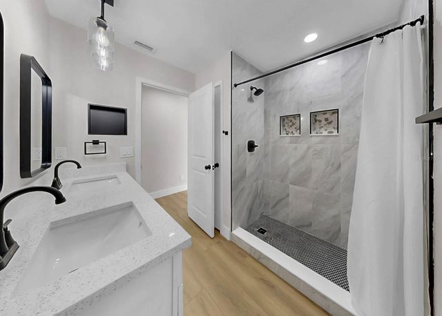 6511 SANTIAGO COURT, Apollo Beach, FL 33572