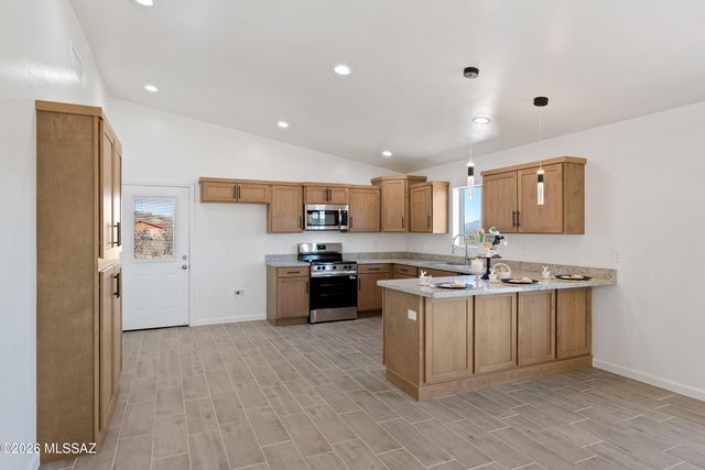 554 Avenida Septiembre, Rio Rico, AZ 85648