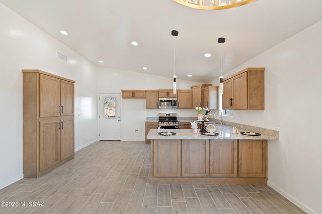 554 Avenida Septiembre, Rio Rico, AZ 85648