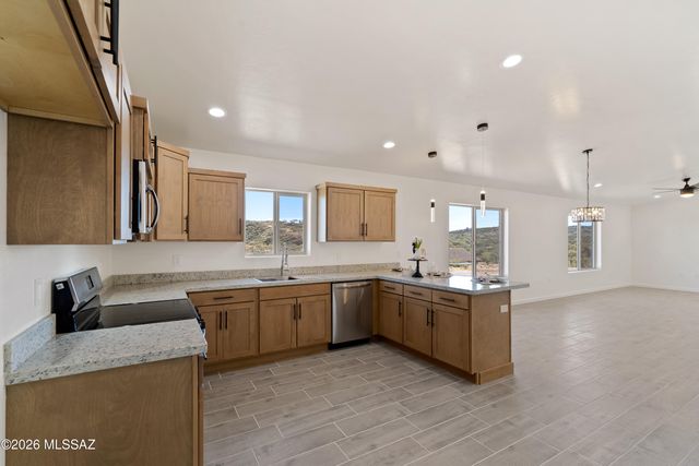 554 Avenida Septiembre, Rio Rico, AZ 85648