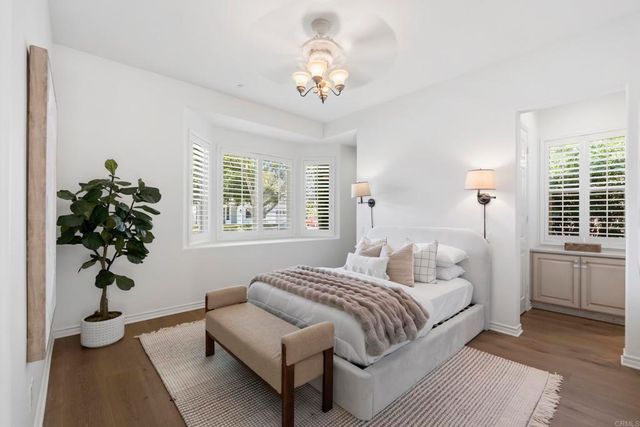 647 Lynwood Dr, Encinitas, CA 92024