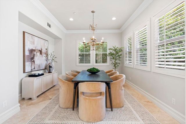 647 Lynwood Dr, Encinitas, CA 92024