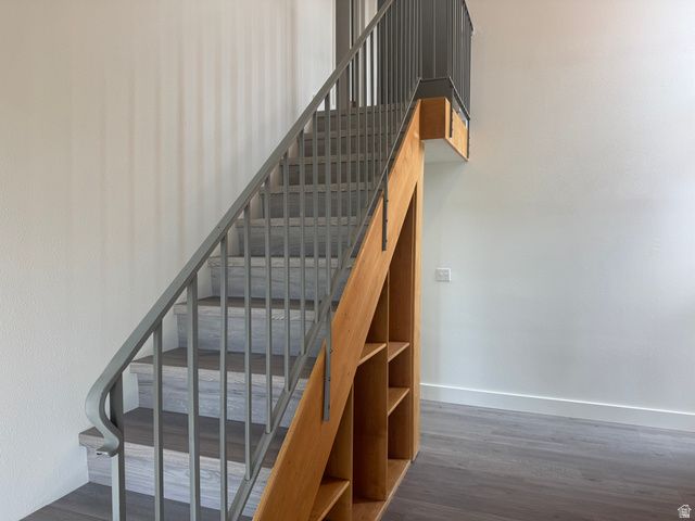 1054 LAMPLIGHTER DR, Logan, UT 84321