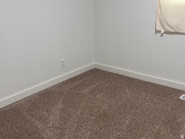 1054 LAMPLIGHTER DR, Logan, UT 84321