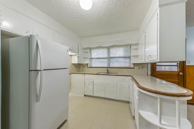 705 Dunwick Lane, Pasadena, TX 77502