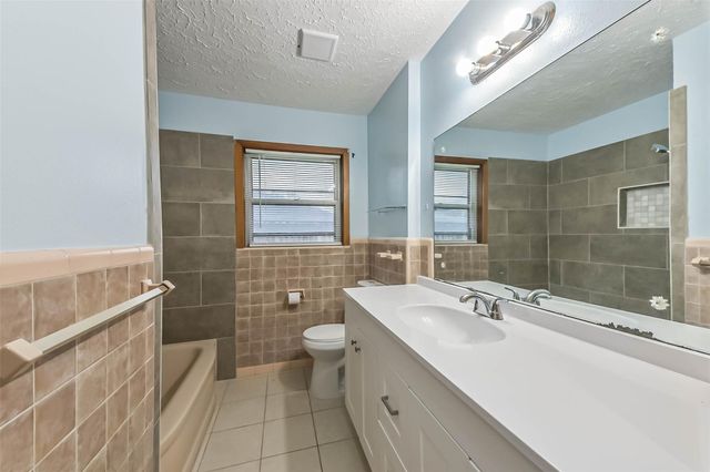 705 Dunwick Lane, Pasadena, TX 77502