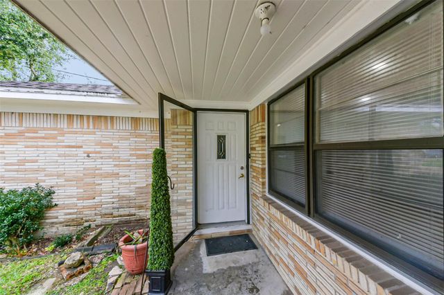 705 Dunwick Lane, Pasadena, TX 77502