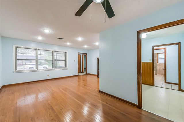 705 Dunwick Lane, Pasadena, TX 77502