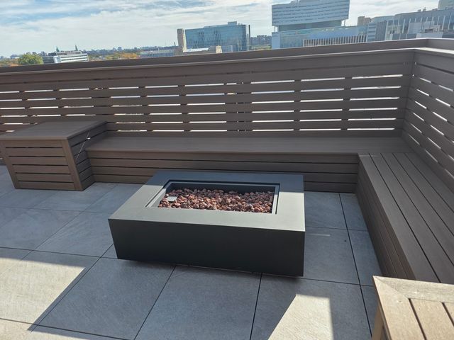 1645 W Ogden Avenue 607, Chicago, IL 60612