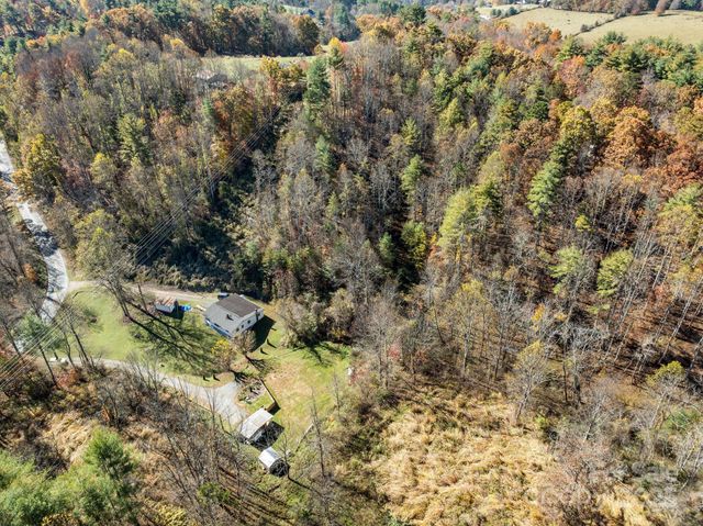212 Gabriels Creek Road, Mars Hill, NC 28754