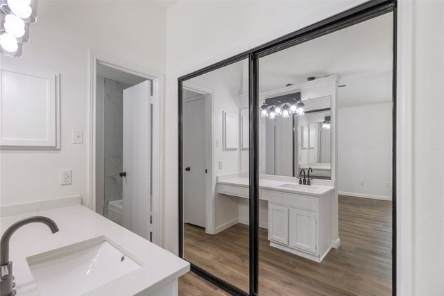 2429 Chestnut Way, Bedford, TX 76022