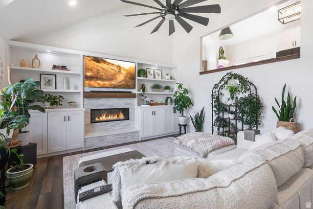 660 E VALLEY VIEW CIR, North Salt Lake, UT 84054