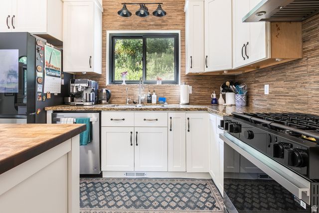 660 E VALLEY VIEW CIR, North Salt Lake, UT 84054