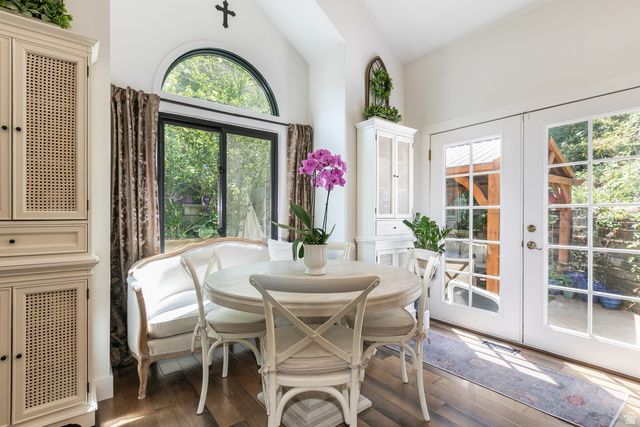 660 E VALLEY VIEW CIR, North Salt Lake, UT 84054