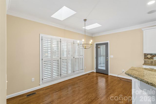 308 41st Avenue Place NW, Hickory, NC 28601