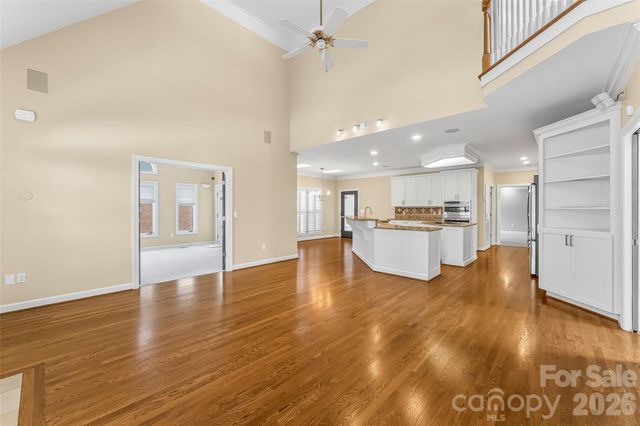 308 41st Avenue Place NW, Hickory, NC 28601