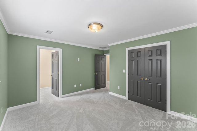 308 41st Avenue Place NW, Hickory, NC 28601